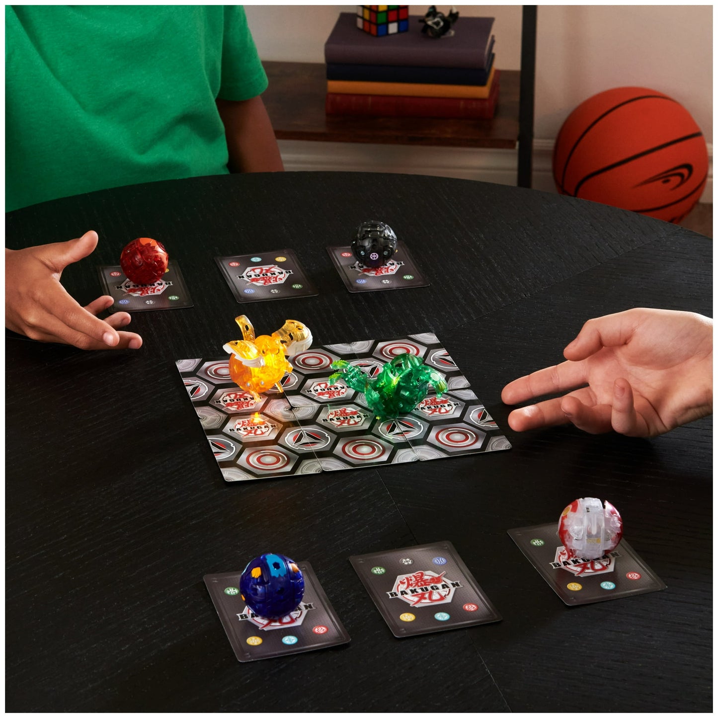 Bakugan Legends, Platinum Sharktar with Trading Card