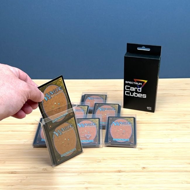 CARD CUBE - 15 CARD HOLDER