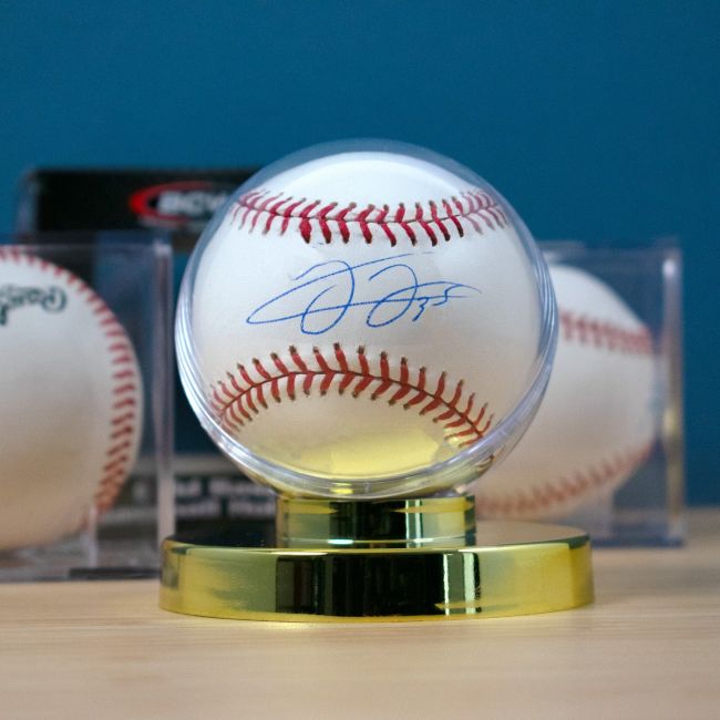 GOLD BASE BASEBALL HOLDER